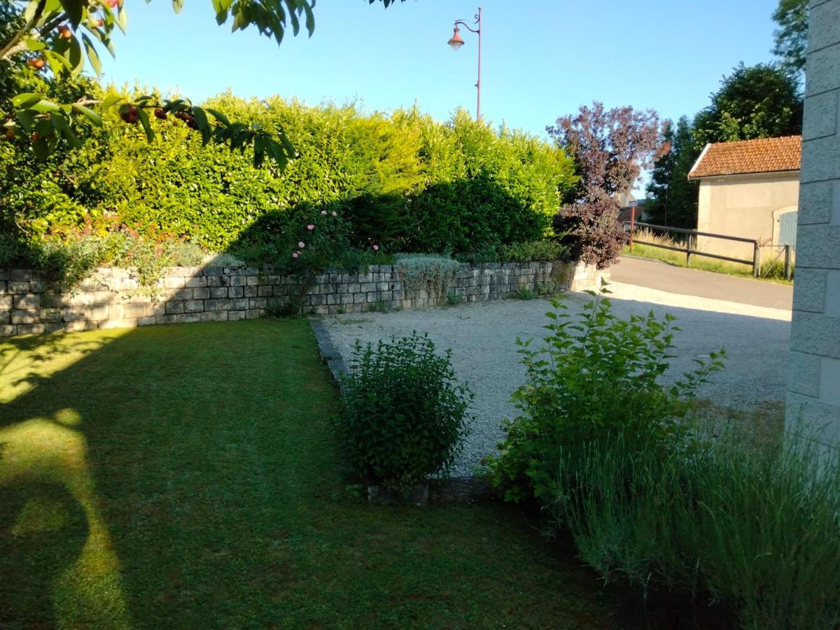 Au Saint-Amand Bed & Breakfast Poissons Bagian luar foto